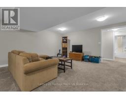 19 LIVINGSTON DRIVE - 11