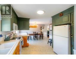 14 ALBERT STREET - 32