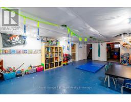 14 ALBERT STREET - 40