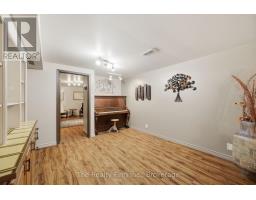 1047 ELORA ROAD - 29