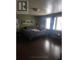 76 NORTH STREET E - 6