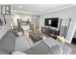 813 WILTON CRESCENT - 12