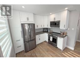 813 WILTON CRESCENT - 18