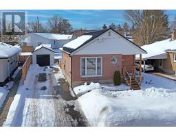 813 WILTON CRESCENT - 2