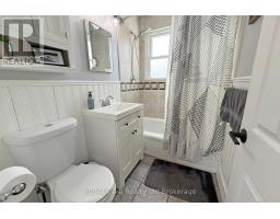 813 WILTON CRESCENT - 25