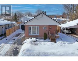 813 WILTON CRESCENT - 3