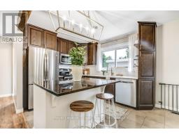 170 LAURENTIAN DRIVE N - 13