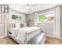 170 LAURENTIAN DRIVE N - 17