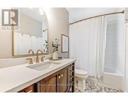 170 LAURENTIAN DRIVE N - 20