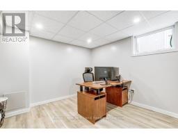 170 LAURENTIAN DRIVE N - 22