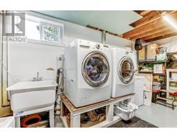 170 LAURENTIAN DRIVE N - 23