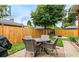 170 LAURENTIAN DRIVE N - 3