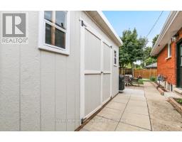 170 LAURENTIAN DRIVE N - 8