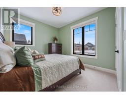 23 AUGUST CRESCENT - 14