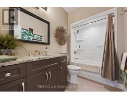 23 AUGUST CRESCENT - 16