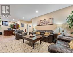 23 AUGUST CRESCENT - 25