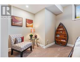 23 AUGUST CRESCENT - 29