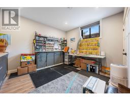 23 AUGUST CRESCENT - 31