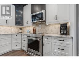 23 AUGUST CRESCENT - 8