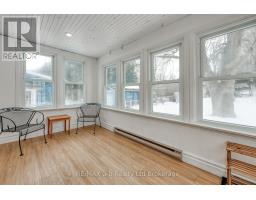 550 MARY STREET - 15