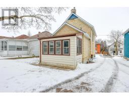 550 MARY STREET - 25