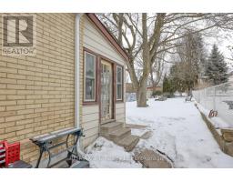 550 MARY STREET - 30