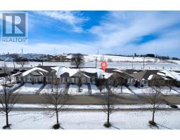 661 SOUTHWOOD WAY - 39