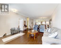 661 SOUTHWOOD WAY - 8