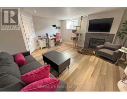 47 GRAYDON DRIVE - 26