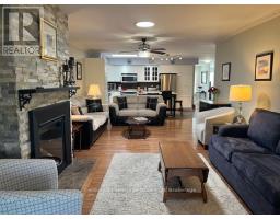 65 EDWIN CRESCENT - 15