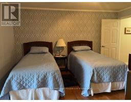 65 EDWIN CRESCENT - 25