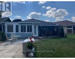 65 EDWIN CRESCENT - 30