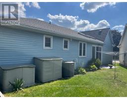 65 EDWIN CRESCENT - 33