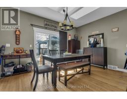 26 WOODLAND CRESCENT - 13