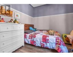 26 WOODLAND CRESCENT - 14