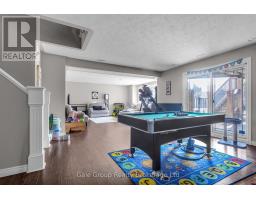 26 WOODLAND CRESCENT - 20