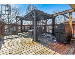 26 WOODLAND CRESCENT - 27