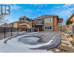 26 WOODLAND CRESCENT - 30