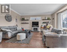 26 WOODLAND CRESCENT - 5