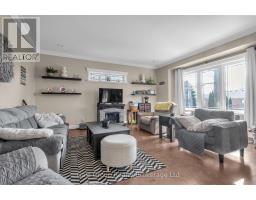 26 WOODLAND CRESCENT - 7