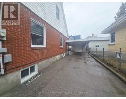 634 WALLACE STREET - 5