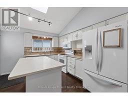 634 CLASSIC DRIVE - 18