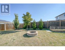 34 TARTAN DRIVE - 40