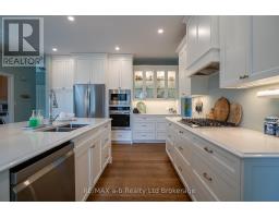 15 OTTERVIEW DRIVE - 10