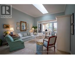 15 OTTERVIEW DRIVE - 15