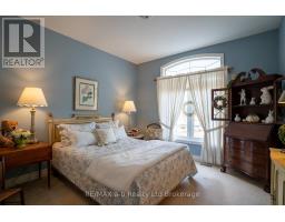 15 OTTERVIEW DRIVE - 20