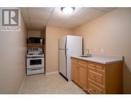 15 OTTERVIEW DRIVE - 23