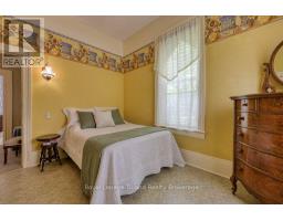 94 ROLPH STREET - 30