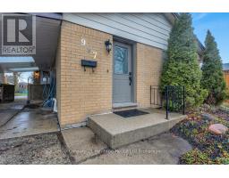 997 VANIER AVENUE - 3