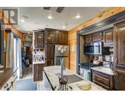 92 - 495856 10TH LINE - 13